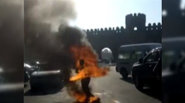Həmkarlar İttifaqı Konfederasiyası özünü yandıran Qarabağ əlilinin ailəsinə hər ay 1500 manat ödəyəcək