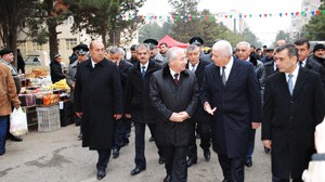 Nazir Bakıdakı yarmarkaya gəldi - FOTOLAR