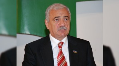 Səttar Mehbalıyev özünü yandıran Qarabağ əlilinin yasına gəldi