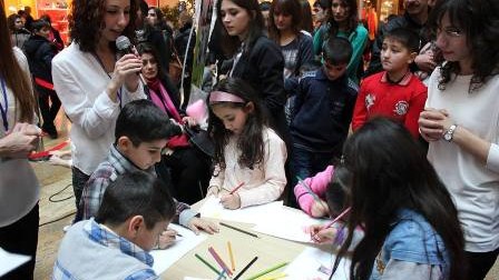 Bakıda utancaq uşaqlar üçün terapiyalar təşkil edilib