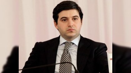 Nazir oğlu Azərbaycanda radio açıb 