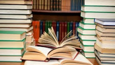 Yazıçılar “Axundov”a niyə kitab göndərmir? - SORĞU
