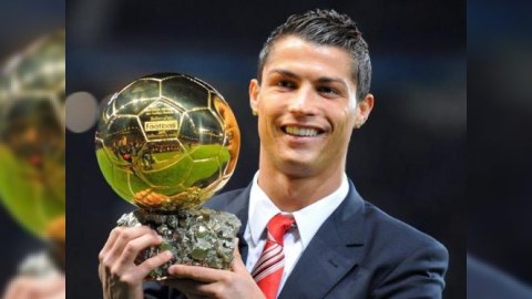 Ronaldo ikinci dəfə “Qızıl top"u qazandı
