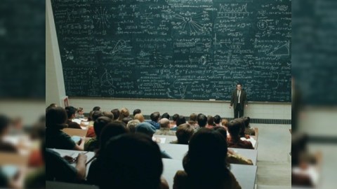 Hansı universitetdə daha çox deputat dərs deyir? - Siyahı