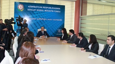 Elman Mehdiyev: “Yeni elektron xidmətləri əhalinin istifadəsinə veriləcək”