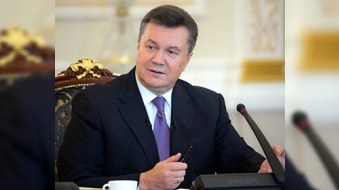 Yanukoviç Kiyevin rəhbərini dəyişdi