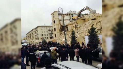 Bakıda beşmərtəbəli evlərin sökülmə standartı
