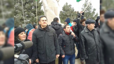 Milli Şura Novxanıda Rəsulzadənin abidəsini ziyarət edib-FOTOLAR