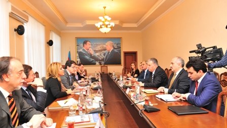 İspaniya parlamenti Ermənistanın işğalçı mövqeyini tanıyıb