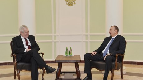 İlham Əliyev Çexiya prezidenti ilə görüşüb