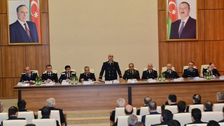 Baş prokuror 3 nəfəri işdən qovub, 32-nə töhmət verib