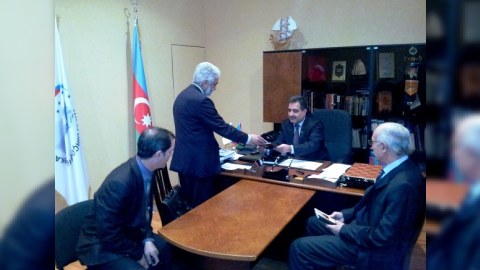 Fərəc Quliyev dünya şöhrətli rəsam Əşrəf Heybətovla görüşdü - FOTOLAR