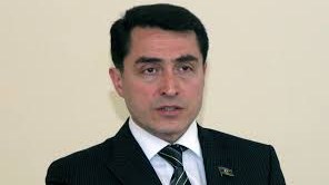 Əli Hüseyinli: “Təəssüf edirəm ki, parlament üzvünün etik davranışını tənzimləyən sənəd mövcud deyil”