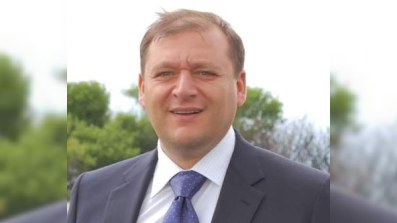Ukraynada ilk prezidentliyə namizəd açıqlandı