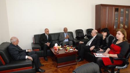 Sudan səfiri Əhliman Əmiraslanovla görüşüb