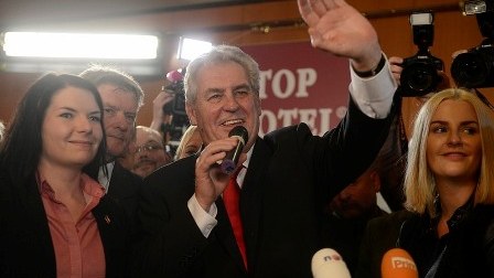 Dünya tarixində ilk HADİSƏ: Prezident qızını birinci ledi elan edib - FOTOLAR