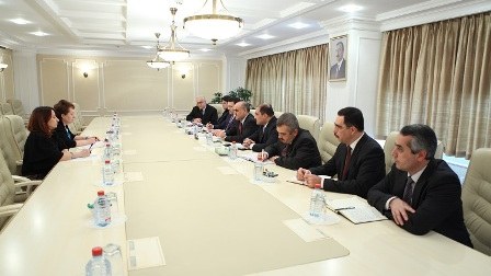 Səlim Müslümov Dünya Bankının nümayəndəsi ilə görüşüb