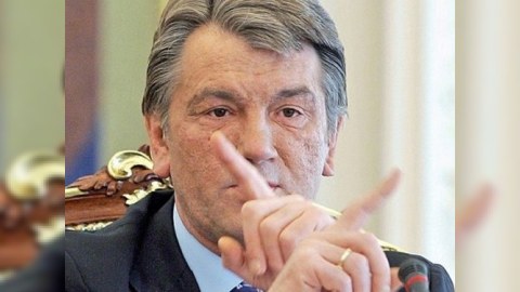 Yuşenko Putinin nədən qorxduğunu açıqladı