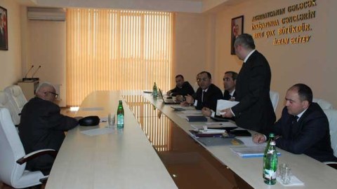 Elman Mehdiyev Saatlıda vətəndaşların problemlərini dinləyib