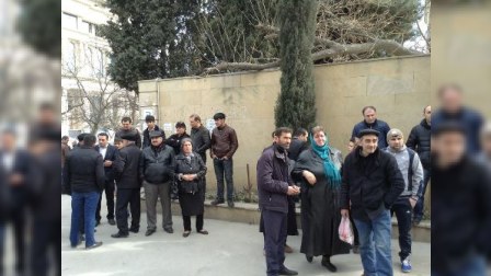 Metrodan çıxarılan ticarətçilər daha bir aksiya keçirdilər - FOTOLAR