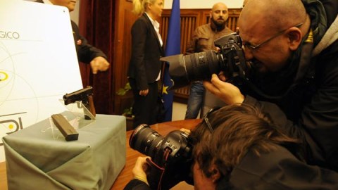  Roma Papasını vuran silah 33 il sonra ortaya çıxdı-FOTOLAR