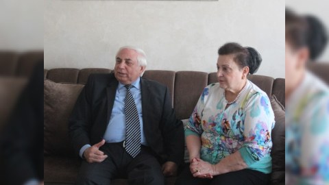 Hadı Rəcəbli həftədə bir dəfə küsüb-barışırmış - Deputatın evindən REPORTAJ