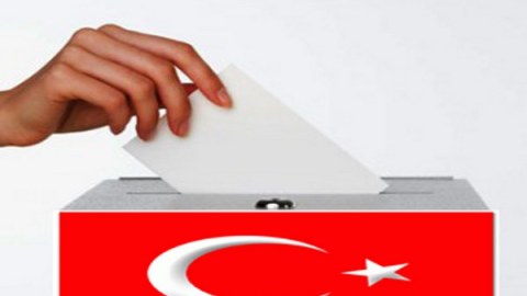 Türkiyədə bələdiyyə seçkiləri keçirilir