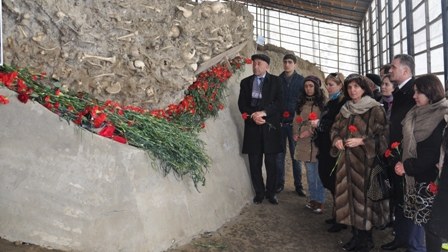 Qubada soyqırım qurbanları ziyarət edilib- FOTO