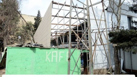 Bakıda Təhsil Nazirliyinə məxsus kollecin ərazisi zəbt olunub - FOTO