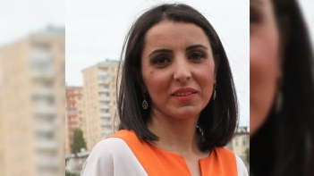 Qarsın bələdiyyə sədri ilə xalauşaqlarıyıq - AZƏRBAYCANLI JURNALİST YAZDI
