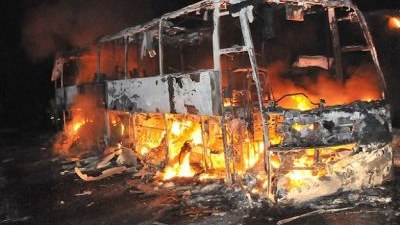 Azərbaycanlı zəvvarların avtobusu yanıb, yaralananlar var