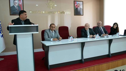 Universitet rektoru Sabirabad və Saatlıda olub