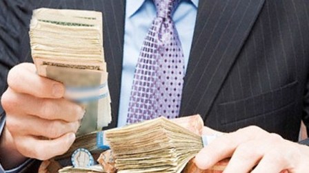 Prezident özünün və Baş nazirin maaşını artırdı