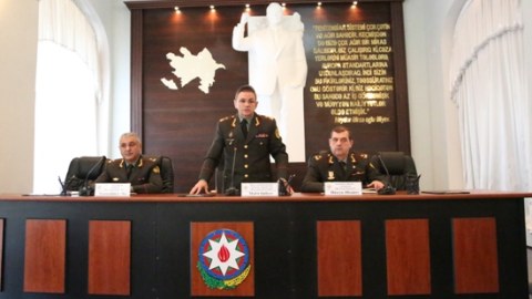 General Mədət Quliyev müşavirə keçirdi