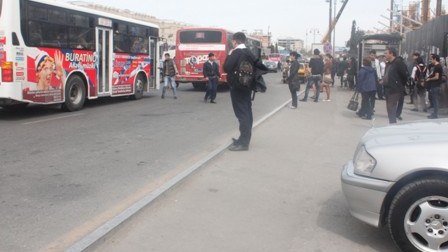 “Ay qız, “ağıllı bilet” almısan?” – Avtobusda kart sistemi - FOTOREPORTAJ