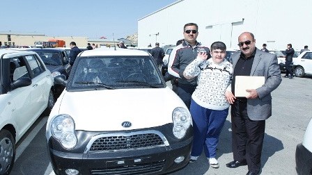 100 nəfər Qarabağ və 20 Yanvar əlilinə avtomobil verildi - FOTOLAR