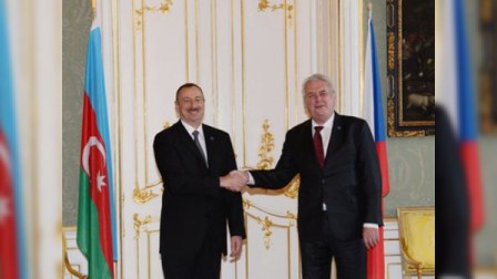 İlham Əliyev Çexiya Prezidenti ilə görüşüb