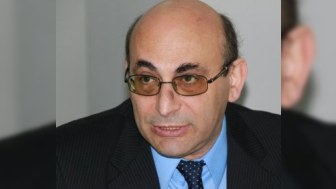 Arif Yunus: “Fransa prezidenti Bakıda bizimlə görüşəcək”