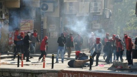 Türkiyədə 1 may nümayişində toqquşma olub