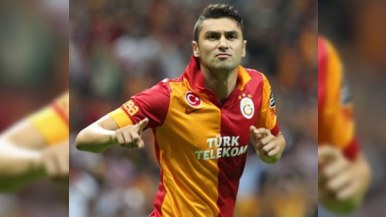 Burak Yılmazın müqaviləsi uzadıldı