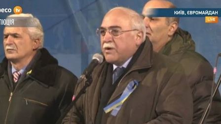 Müsavat Putindən ÇƏKİNMİR: “İsa Qəmbər Kiyevdə dövlət maraqlarını müdafiə edib” 