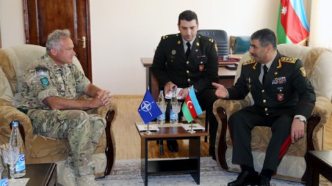 Zakir Həsənov NATO generalını qəbul edib