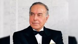 Türk dünyasının fəxri 