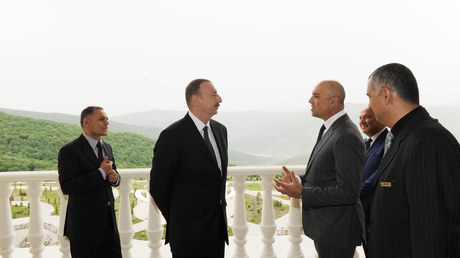 Prezidentin Şamaxı səfərindən FOTOLAR
