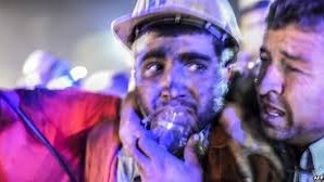 Türkiyədəki mədəndə qalan işçilərin sağ qalma ehtimalı azdır