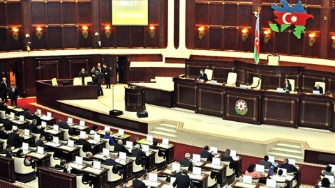 Milli Məclis “Alternativ xidmət haqqında" qanunun müzakirəsindən İMTİNA EDİB 