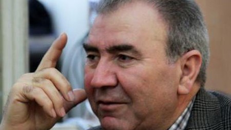 Ziyalılar Forumunun iclası Rüstəm İbrahimbəyovsuz KEÇİRİLƏCƏK