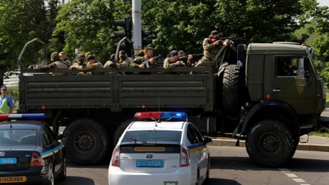 Donetsk hava limanında döyüş gedir