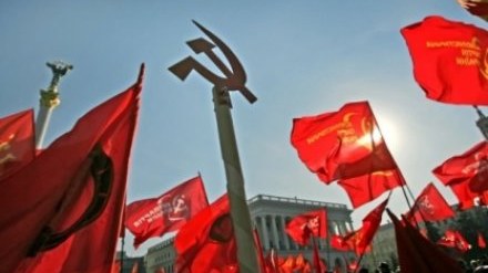 Kommunist Partiyasının binasına basqın oldu 