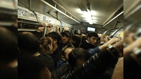 Metroda “boğulmağ”a davam edəcəyik